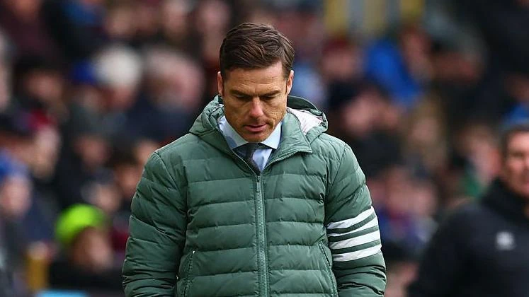 Turf Moor Turmoil: Why Mansfield’s FA Cup Shock Could End Scott Parker’s Reign